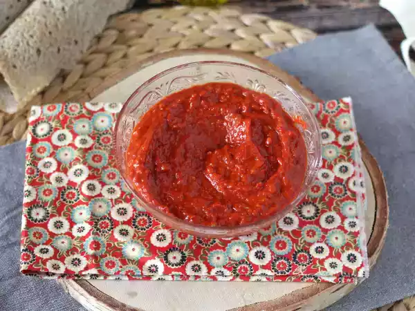 Receita Pasta de pimentos vermelhos. fácil e saborosa