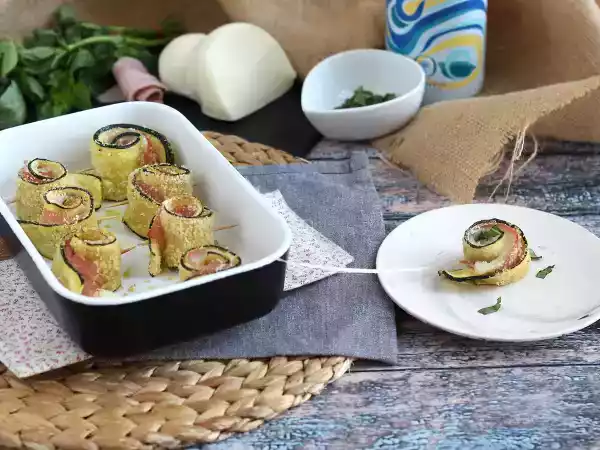 Receita Rolinhos de curgetes (abobrinhas) recheadas com queijo e presunto