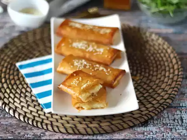 Receita Saganaki assado no forno, a receita grega de queijo feta bem crocante