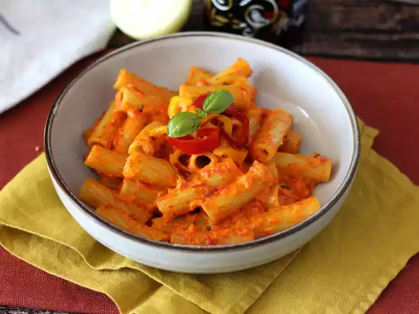 Receita Macarrão com molho de pimentão e queijo philadelphia