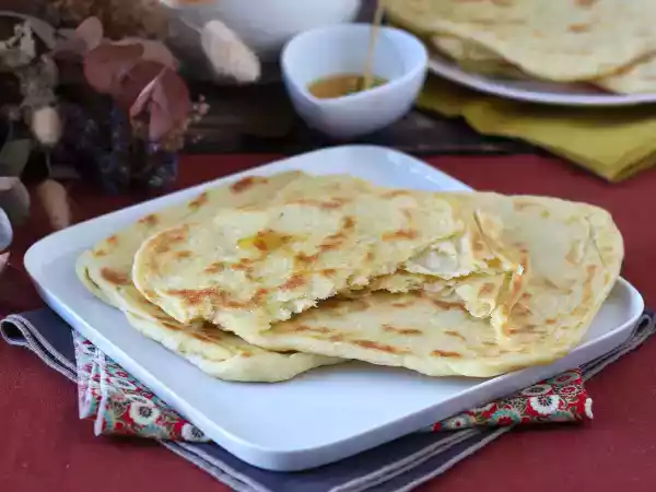 Receita Como fazer o pão marroquino msemmen na frigideira?