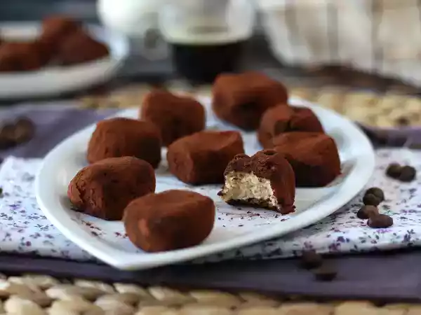 Receita Trufa de tiramisu, a sobremesa italiana perfeita em mini porções