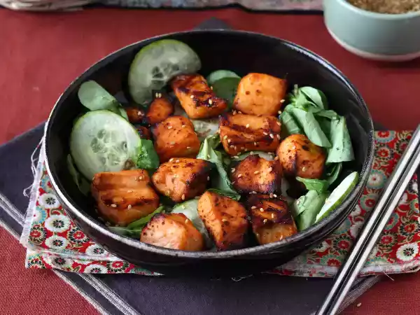 Receita Salmão na air fryer com uma marinada asiática