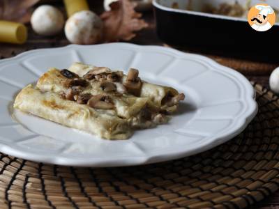 Receita Canelone recheado com molho bechamel, cogumelos e linguiça