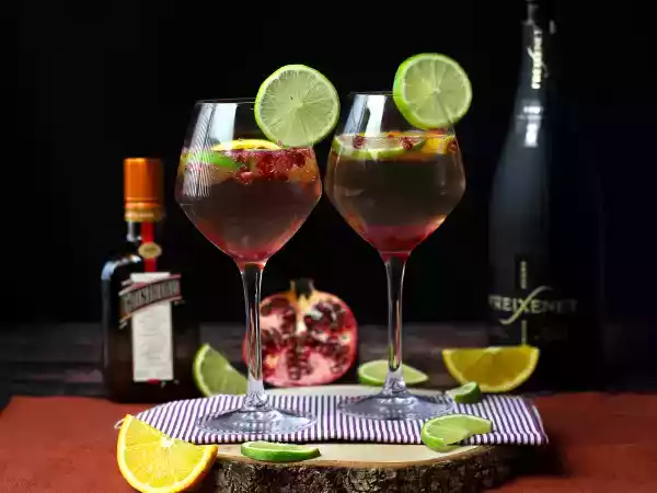 Receita Sangria de espumante: a estrela refrescante das festas