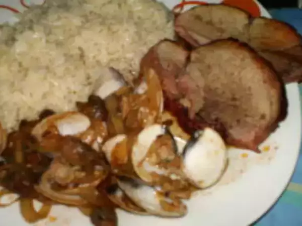 Receita Lombo de porco com cogumelos e amêijoas
