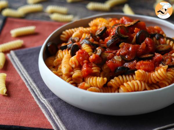 Receita Macarrão ao molho de azeitona: econômico, saboroso e fácil de preparar!