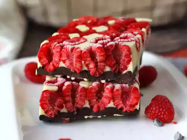 Receita Barra de chocolate no estilo franuí com framboesa e chocolate!