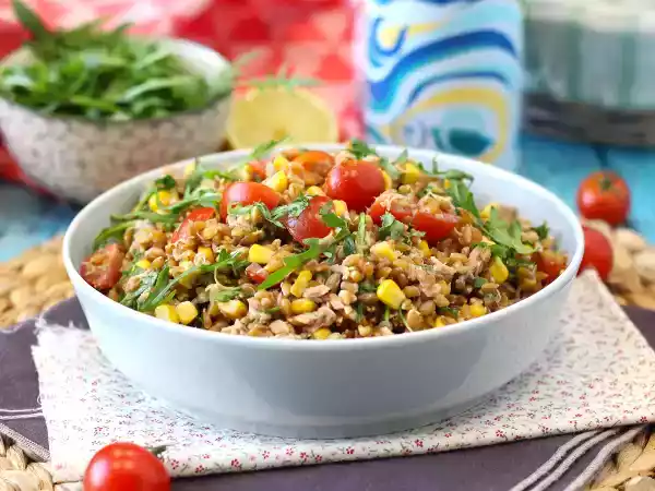 Receita Salada de espelta com atum: receita saudável, rica em fibras e proteínas