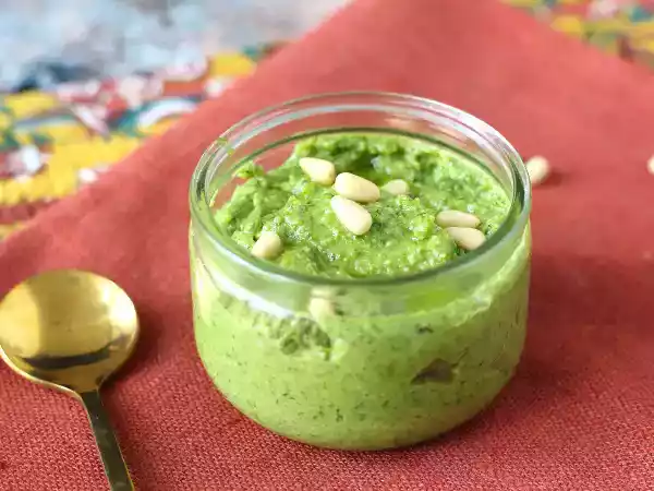 Receita Pesto de rúcula fresco e cremoso em 5 minutos