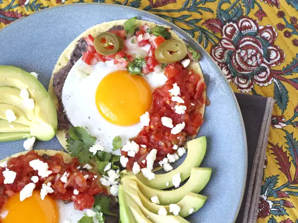 Receita Huevos rancheros: a receita mexicana icônica e saborosa