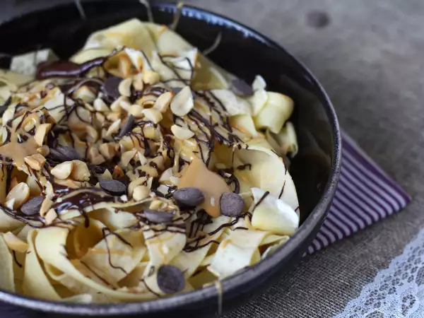 Receita Tagliatelle de panqueca com chocolate e amendoim!