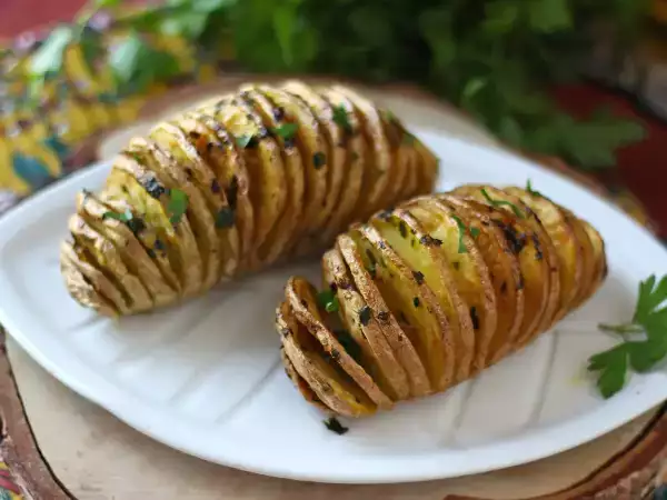 Receita Batata hasselback na air fryer: receita fácil, crocante e cheia de sabor