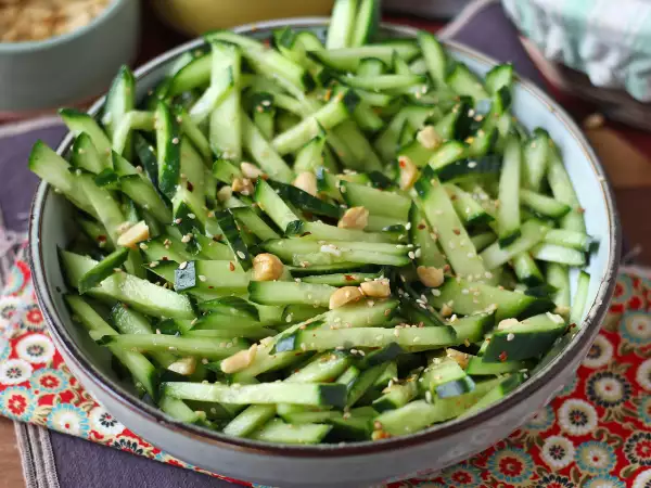 Receita Salada de pepino picante com amendoim