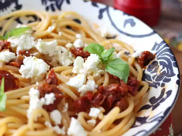 Receita Esparguete frio com gaspacho e feta