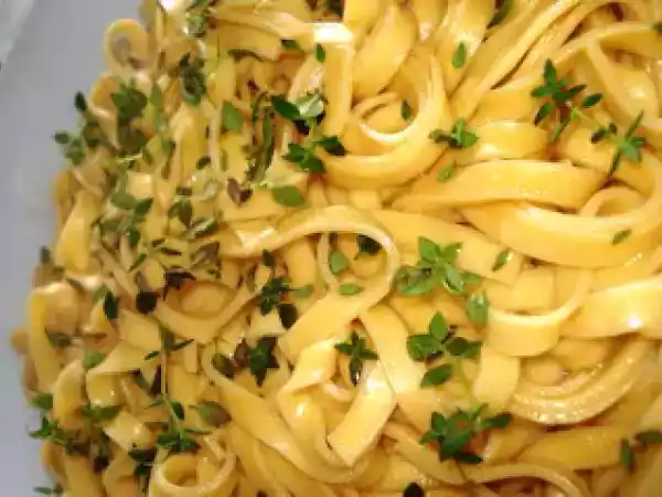 Receita Macarrão com tomilho