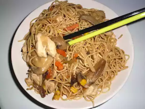 Receita Chao min de frango, um mimo, uma prenda e uma coisa menos boa...