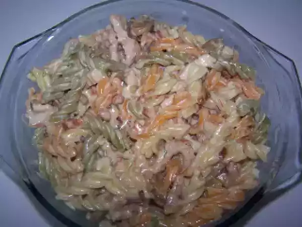 Receita Fusilli tricolor com peru (receita para 2)