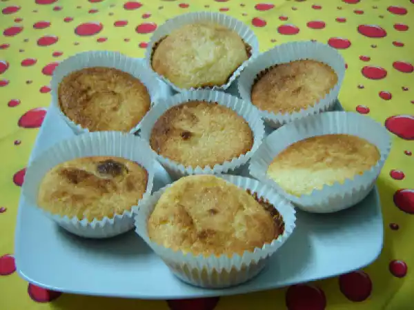 Receita Bolinhos de côco e leite condensado