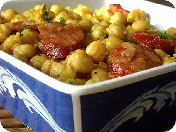Receita Grão-de-bico com chouriço
