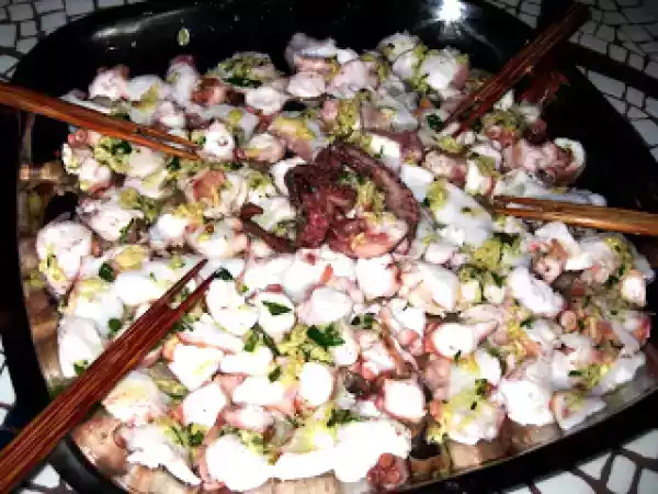 Receita Carpaccio de polvo com gengibre e limão