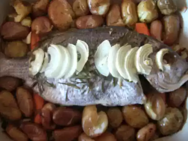 Receita Sargo assado no forno com batatinhas a murro