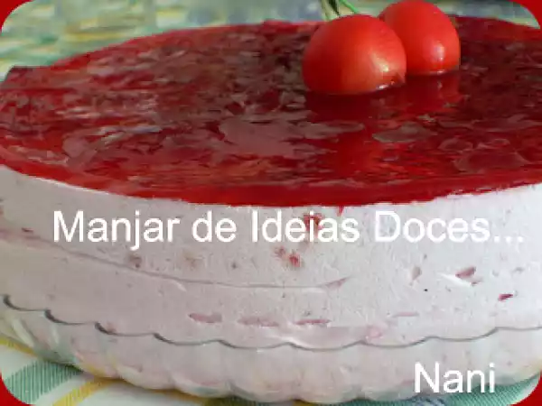 Receita Semi-frio de morango á nani