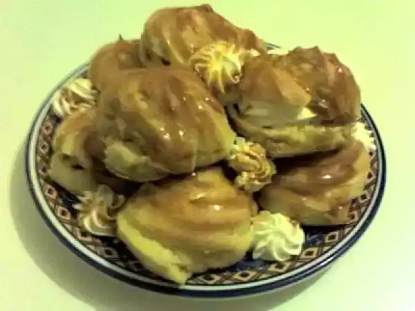 Receita Profiteroles com caramelo