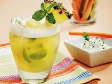 Receita Drink de abacaxi com hortelã