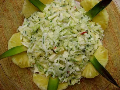 Salada de repolho e abacaxi