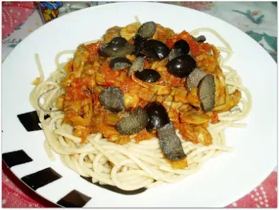 Receita Esparguete com molho de tomate e aipo