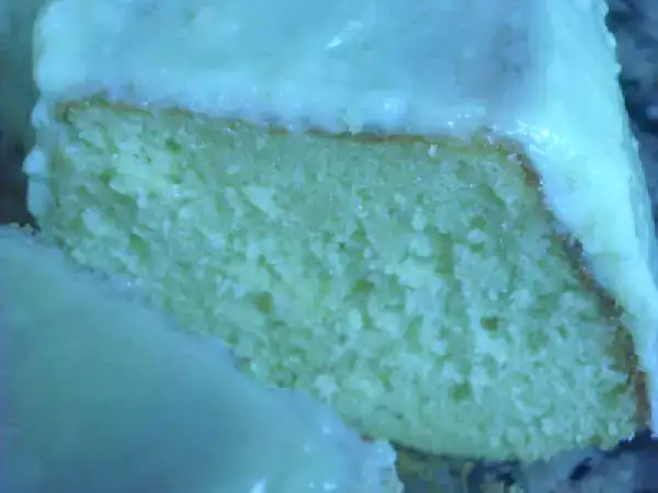 Receita Bolo com cobertura de creme de leite condensado