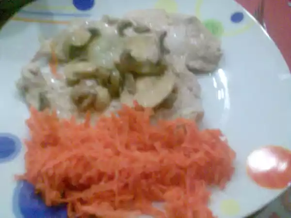 Receita Bifes de peru com cogumelos no microondas