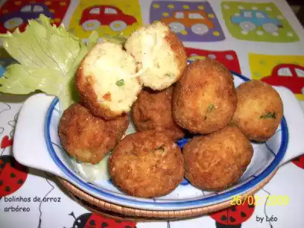 Receita Bolinho de arroz arbóreo (léo)
