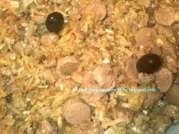 Receita Carne picada e salsichas à brás