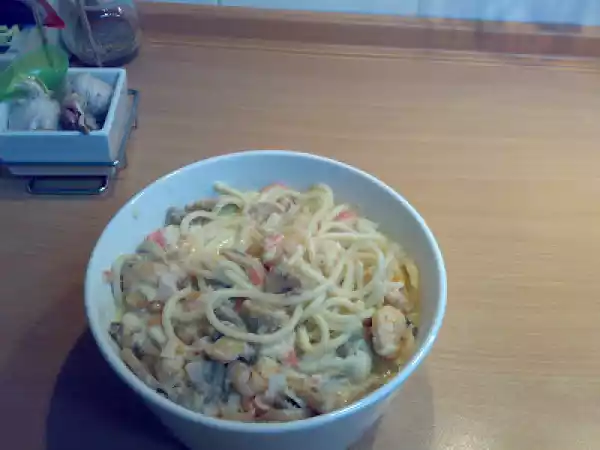 Receita Massa com camarão, cogumelos e delícias do mar