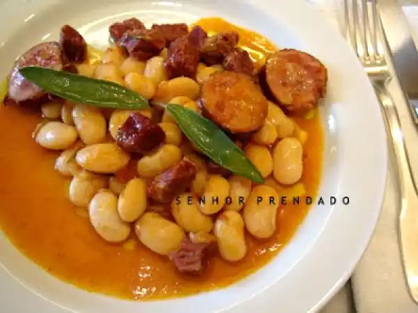 Receita Favas com carne-seca (charque)