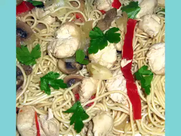 Receita Frango com massa chinesa