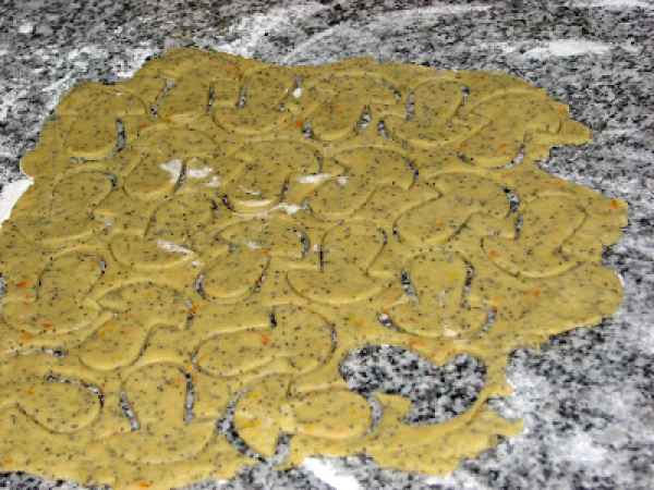 Receita Bolachinhas de laranja, canela e sementes de papoila