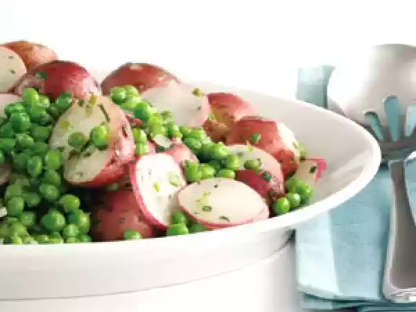 Receita Salada de ervilhas e batatas novas