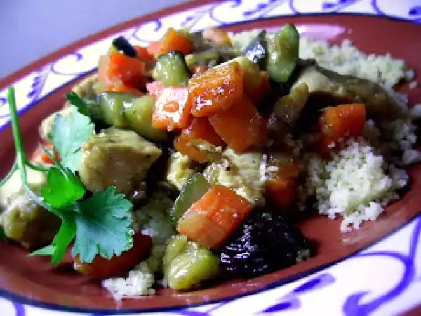 Receita Cozinha marroquina - frango árabe com legumes e frutos secos