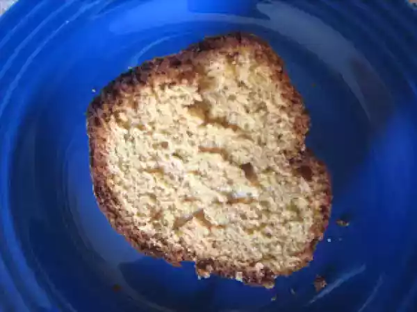 Receita Bolo de leite com aroma de limão e canela