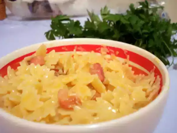 Receita Farfalle a carbonara
