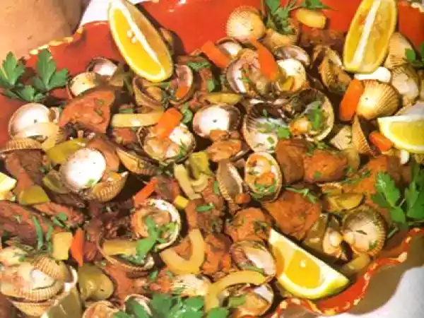Receita Carne de porco à alentejana