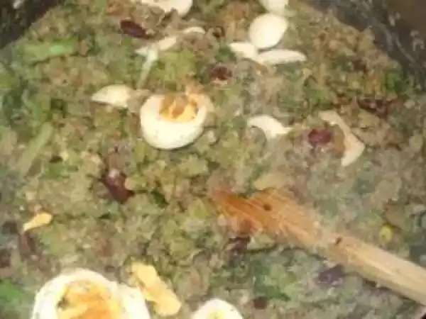 Receita Migas de bróculos, peixe, ovos e feijão vermelho...