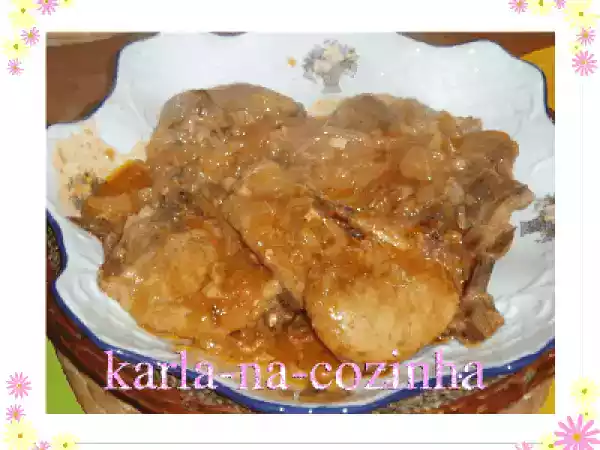 Receita Costeletas de porco de cebolada