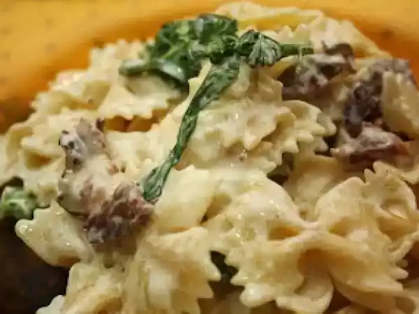 Receita Massa com brócolis e bacon