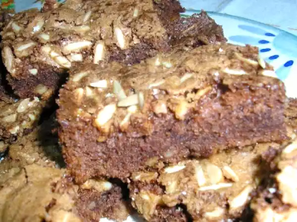 Receita Bolo de claras com chocolate e amêndoa