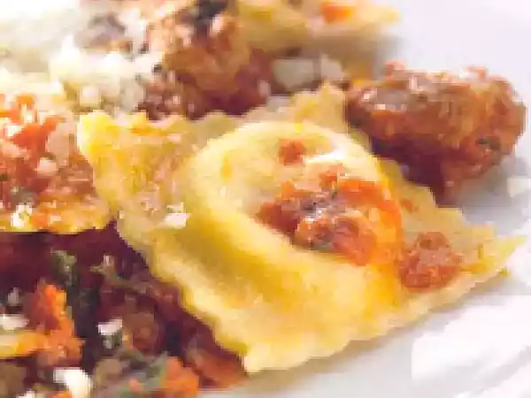 Receita Ravioli doces com recheio de ricotta e guisado de borrego