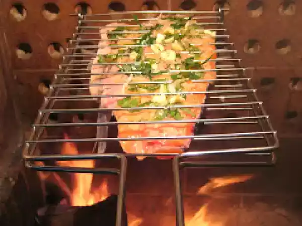 Receita Salmão com ervas na brasa